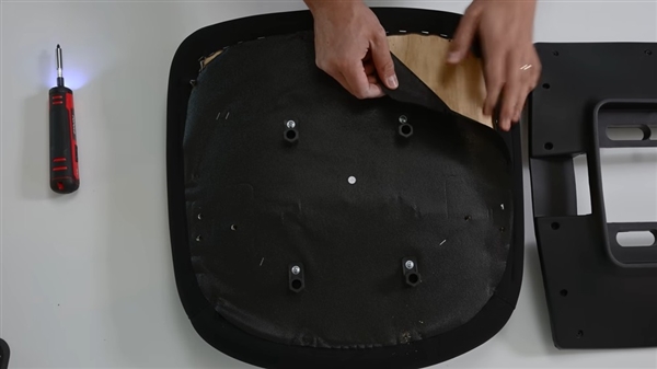 D+RTX 4060塞进电竞椅：一根线即可运行CQ9电子有限公司这椅子不简单！9800X3(图2)